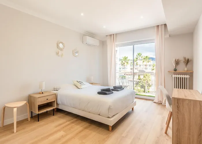 Lejlighed - Sweethome Spacious Flat - Balcon *