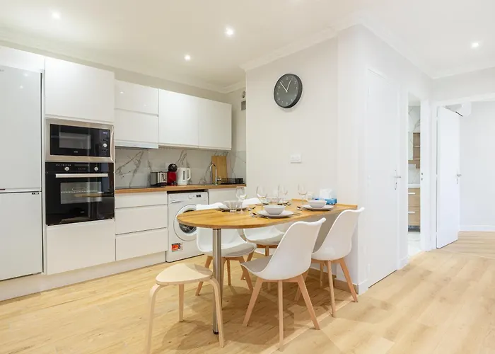 - Sweethome Spacious Flat - Balcon Lejlighed Nice