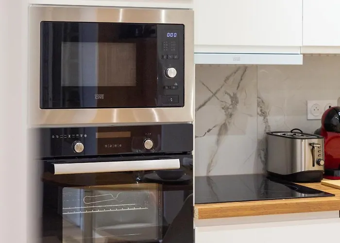 - Sweethome Spacious Flat - Balcon